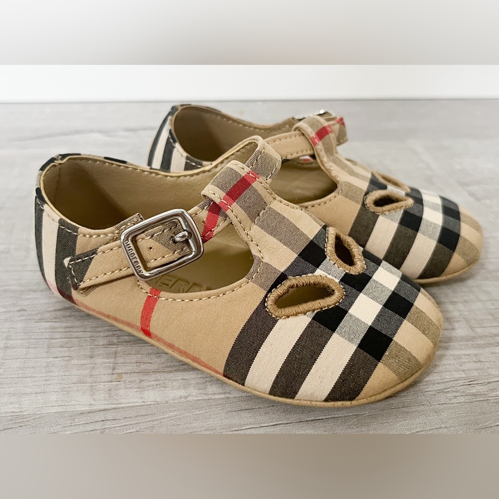 EUC! Burberry Children Baby Kids Check Mary Jane Shoes 9-12 Months Sz 19